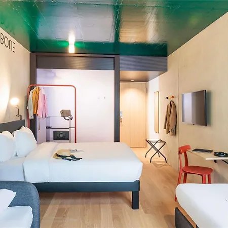 Ibis Styles Hotell 3*